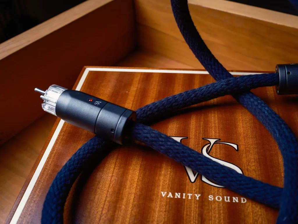 WhatsApp cavo di potenza